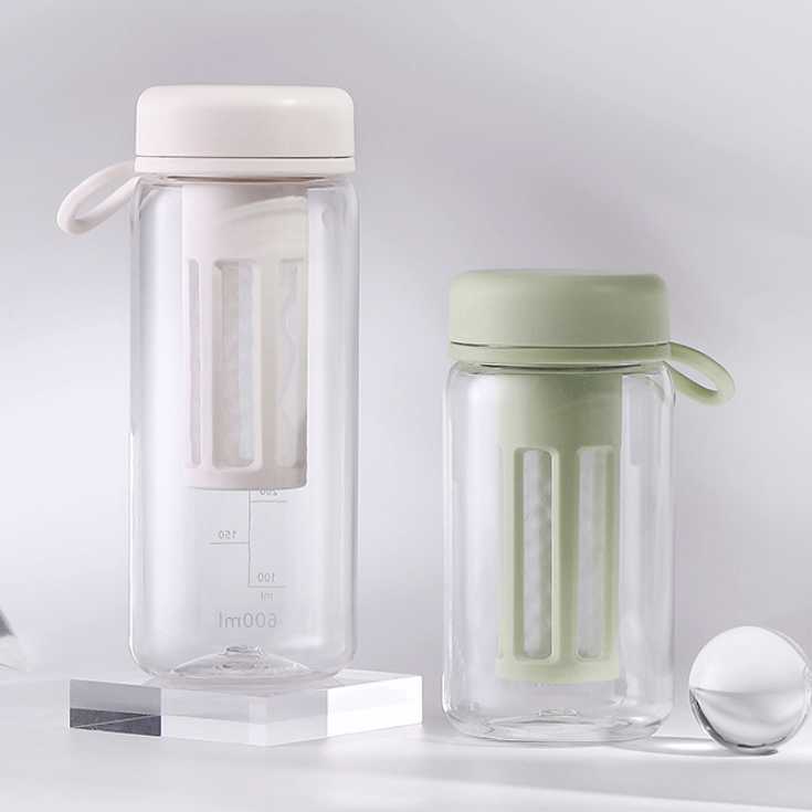 Tragbare Fitness-Wasserflasche mit Teefach